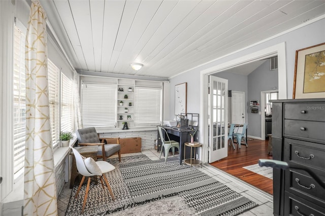 2235 Burlington Ave N, Saint Petersburg, FL 33713 - interior space featuring plenty of natural light