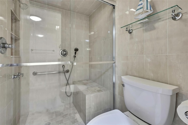 4175 Northmeadow Cir Unit 4175, Tampa, FL 33618 - full bath with toilet and a shower stall