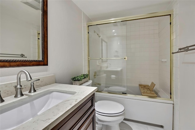 4175 Northmeadow Cir Unit 4175, Tampa, FL 33618 - bathroom featuring toilet, enclosed tub / shower combo, and vanity
