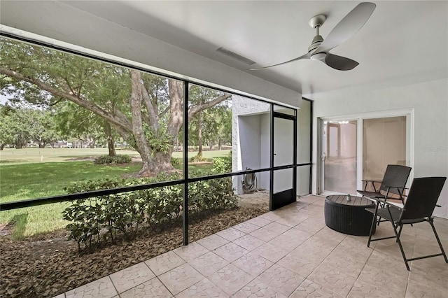 4175 Northmeadow Cir Unit 4175, Tampa, FL 33618 - sunroom / solarium with ceiling fan