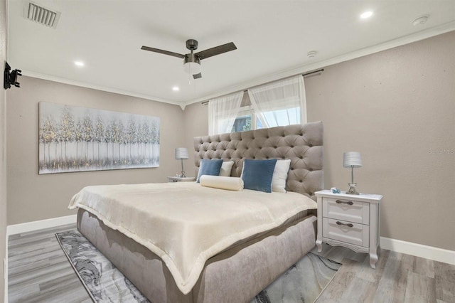4310 S Coolidge Ave, Tampa, FL 33611 - bedroom with visible vents, recessed lighting, baseboards, and wood finished floors