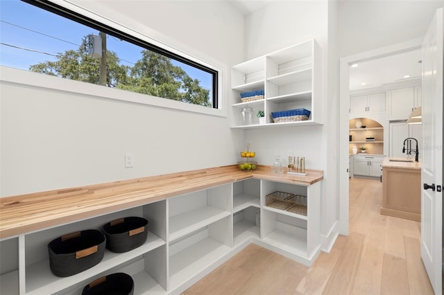 2218 S Occident St, Tampa, FL 33629 - storage area with a sink