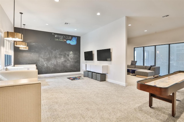 living area with baseboards, carpet, recessed lighting, and visible vents