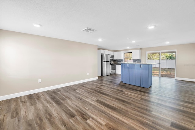 518 62nd Ave NE, Saint Petersburg, FL 33702 - photo 16