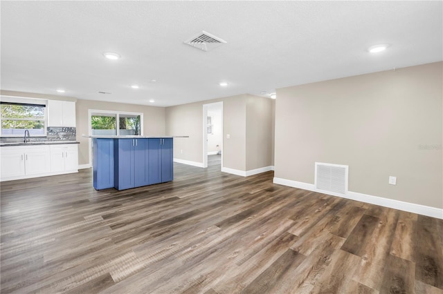 518 62nd Ave NE, Saint Petersburg, FL 33702 - photo 18
