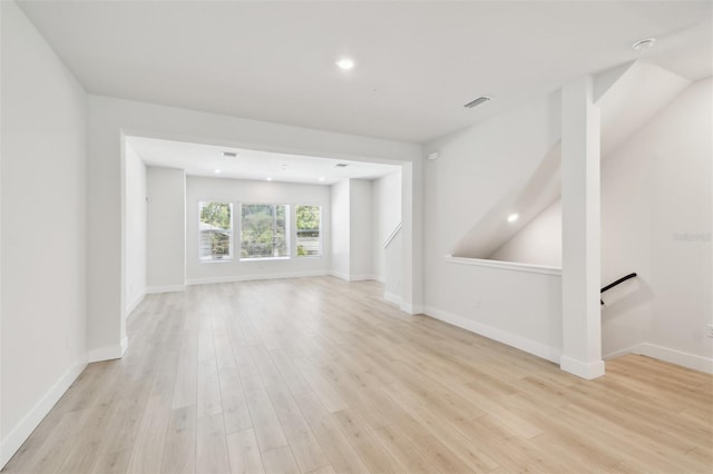 2123 1st Ave N, Saint Petersburg, FL 33713 - unfurnished room with light wood-style flooring, baseboards, and recessed lighting