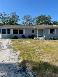 view of front of house with a front yard