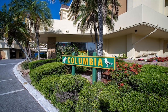 4725 Cove Cir Unit 601, Saint Petersburg, FL 33708 - community sign with uncovered parking