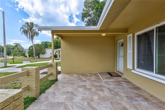 2961 Briar Cliff Dr, Palm Harbor, FL 34684 - view of patio / terrace