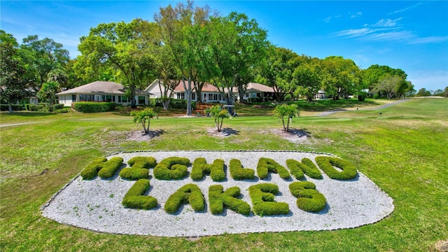 2961 Briar Cliff Dr, Palm Harbor, FL 34684 - view of community with a lawn