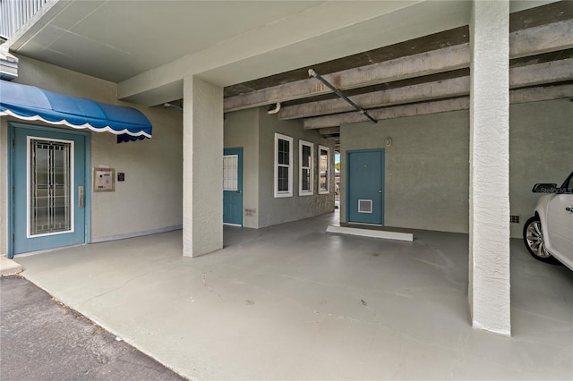 7 Island Park Pl Unit 204, Dunedin, FL 34698 - view of garage
