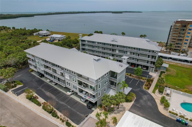7 Island Park Pl Unit 204, Dunedin, FL 34698 - bird's eye view of a large body of water and apartment complex