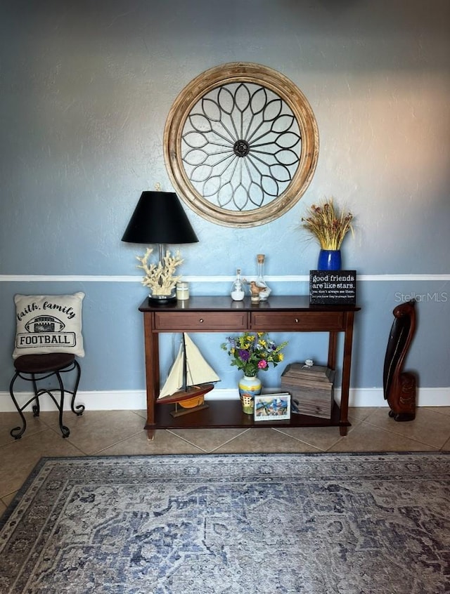 interior details with baseboards