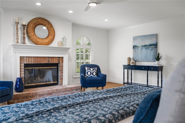 101 Ponce De Leon Blvd, Belleair, FL 33756 - living area featuring a ceiling fan, recessed lighting, crown molding, and wood finished floors