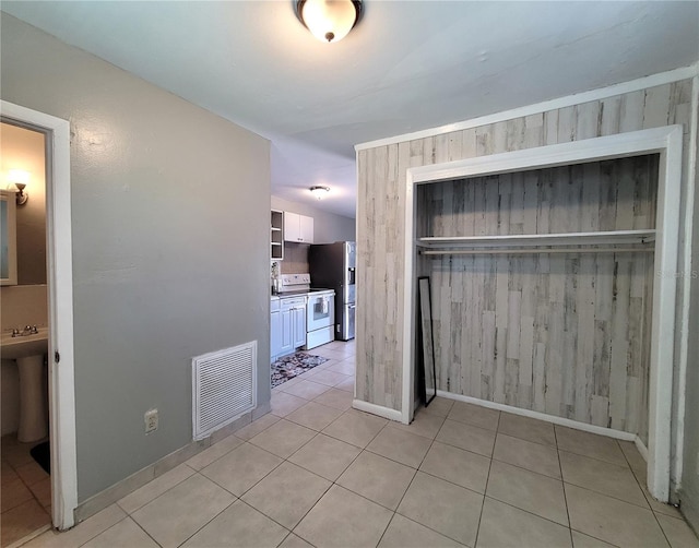 5401 E 14th Ave, Tampa, FL 33619 - photo 9