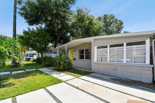 3626 17th St N, Saint Petersburg, FL 33713 - single story home with a front yard