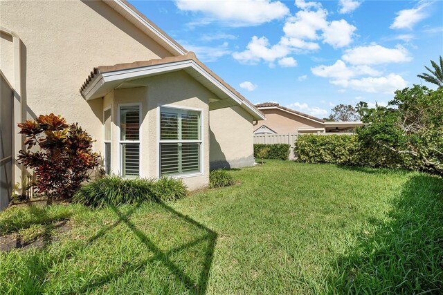5290 White Sand Cir NE, Saint Petersburg, FL 33703 - view of grassy yard