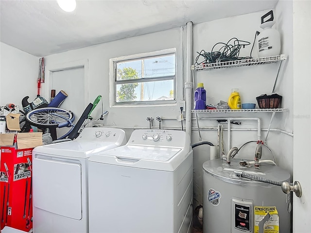 10931 110th Ave, Seminole, FL 33778 - laundry area featuring water heater and washer and clothes dryer