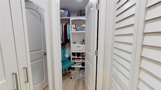 1849 Del Robles Dr, Clearwater, FL 33764 - spacious closet featuring light wood-style floors