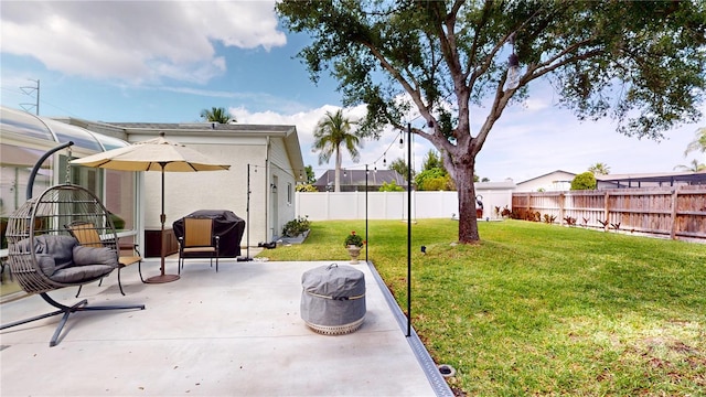 1849 Del Robles Dr, Clearwater, FL 33764 - view of yard featuring a fenced backyard and a patio area
