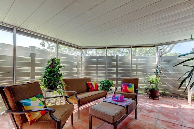 2600 Forest Run Ct, Clearwater, FL 33761 - sunroom / solarium featuring an outdoor hangout area