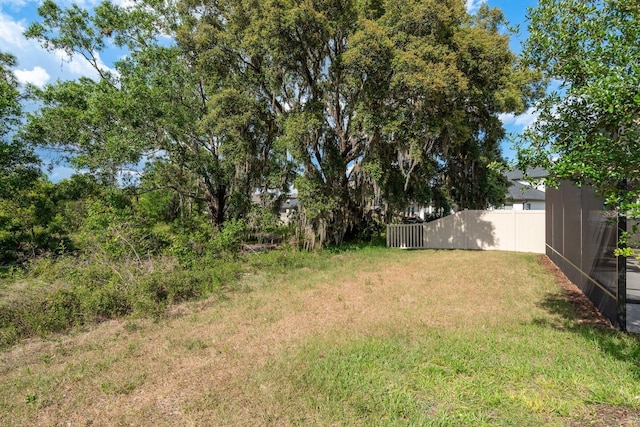21590 Violet Periwinkle Dr, Land O Lakes, FL 34637 - view of yard featuring fence
