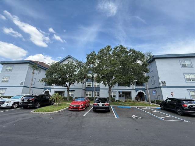 1530 Villa Capri Cir Unit 302, Odessa, FL 33556 - view of uncovered parking lot