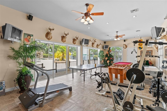 workout room featuring a ceiling fan, recessed lighting, and visible vents