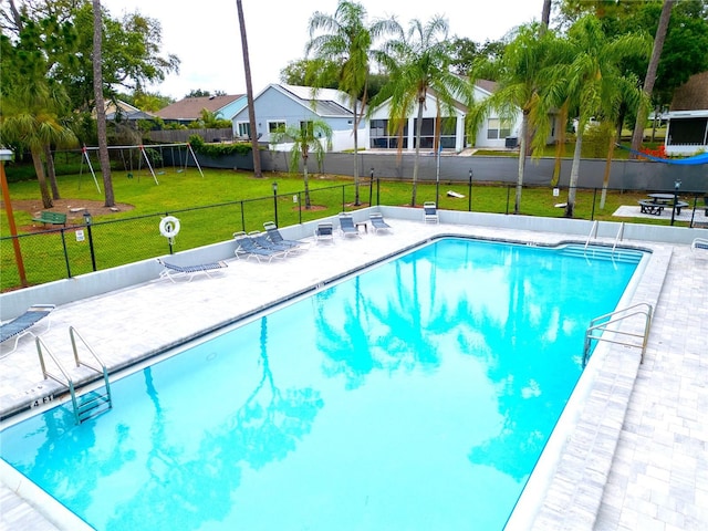 1424 Ridge Shore Dr, Tarpon Springs, FL 34689 - community pool with a residential view and a patio area