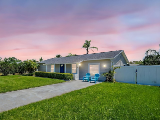 1011 Coldstream Ct, Tarpon Springs, FL 34689 - ranch-style house featuring a gate and concrete driveway