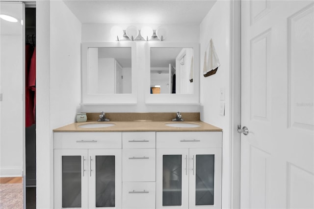 1 Key Capri Unit 303E, Treasure Island, FL 33706 - full bath featuring double vanity