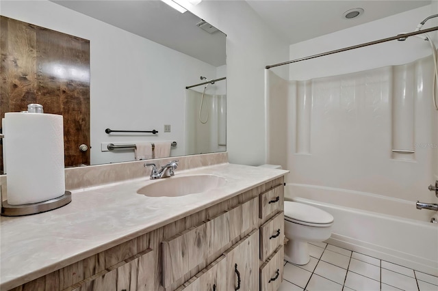 883 N Hollywood Cir, Crystal River, FL 34429 - full bath featuring visible vents, tile patterned floors, vanity, toilet, and  shower combination