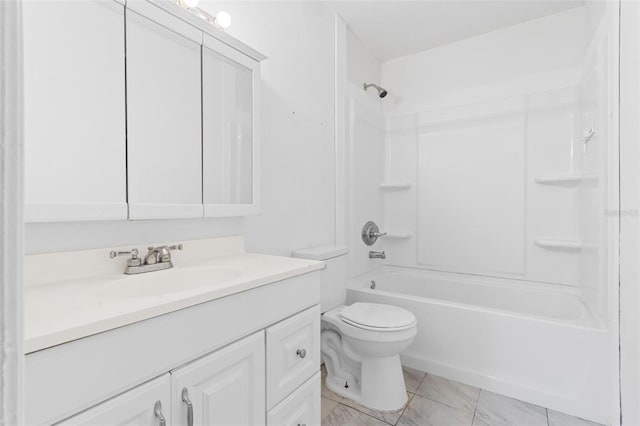 536 Braddock St S, Saint Petersburg, FL 33707 - full bathroom with toilet, bathing tub / shower combination, and vanity