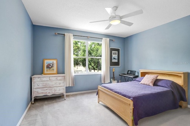 808 Hickory Glen Dr, Seffner, FL 33584 - bedroom with carpet floors and ceiling fan