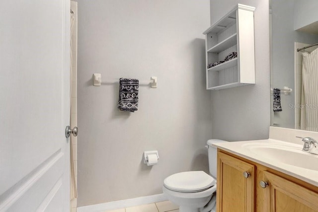 808 Hickory Glen Dr, Seffner, FL 33584 - bathroom featuring vanity, tile patterned flooring, and curtained shower