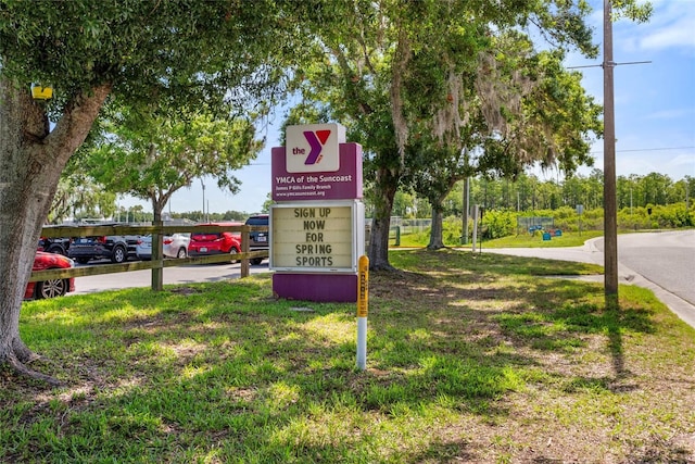 8595 Prairie Creek Dr, New Port Richey, FL 34655 - exterior view