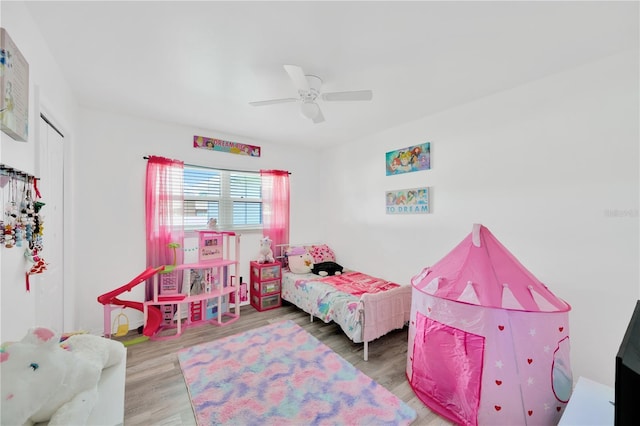 607 Carolyn Dr, Brandon, FL 33510 - bedroom with ceiling fan and wood finished floors