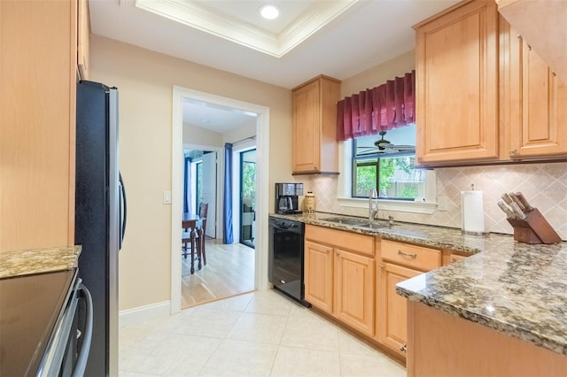 3714 Village Estates Pl, Tampa, FL 33618 - kitchen featuring freestanding refrigerator, backsplash, a sink, and dishwasher