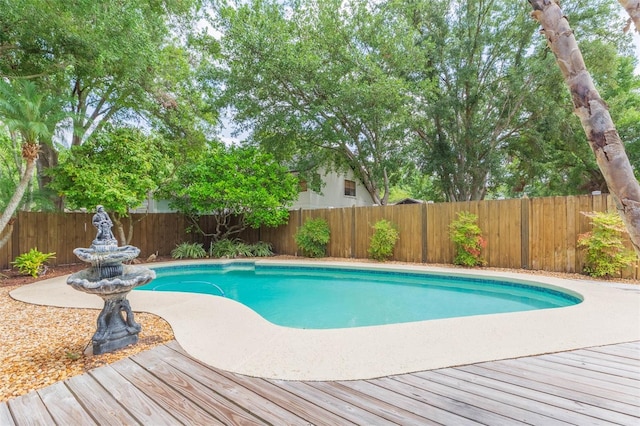 3714 Village Estates Pl, Tampa, FL 33618 - view of pool with a deck, a fenced in pool, and a fenced backyard