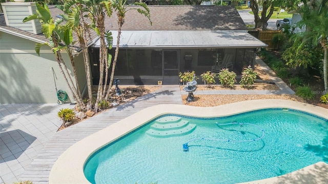3714 Village Estates Pl, Tampa, FL 33618 - outdoor pool featuring a sunroom and fence