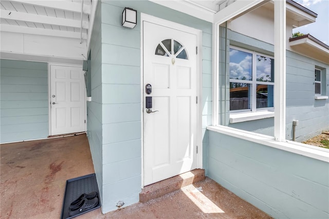 view of property entrance