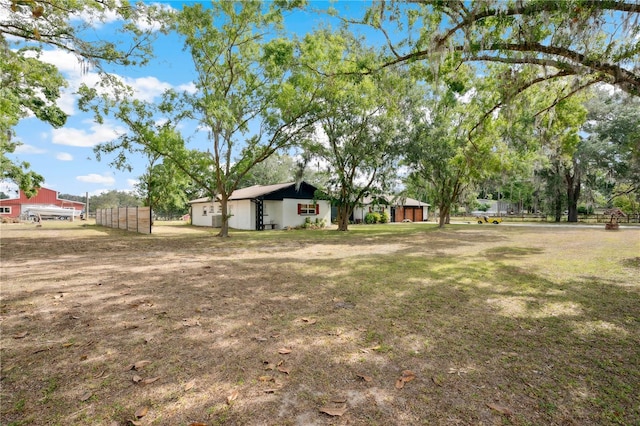 36601 Roberts Rd, Dade City, FL 33525 - view of yard featuring fence