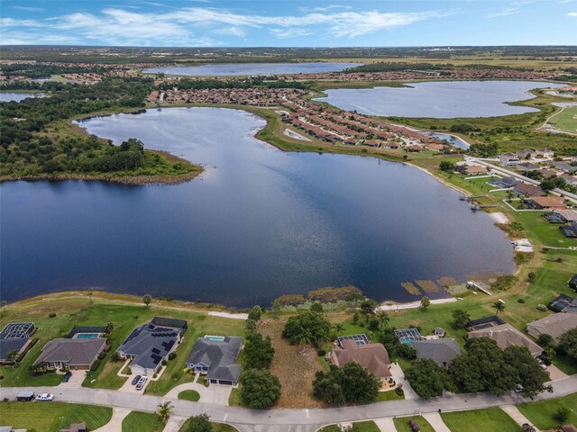 634 Hart Lake Dr, Winter Haven, FL 33884