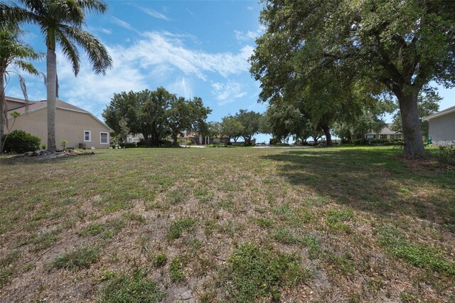 634 Hart Lake Dr, Winter Haven, FL 33884