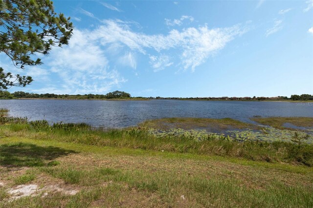 634 Hart Lake Dr, Winter Haven, FL 33884