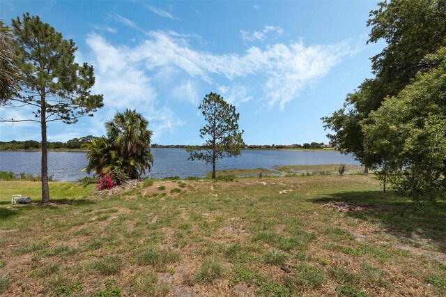 634 Hart Lake Dr, Winter Haven, FL 33884