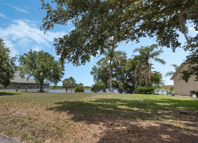 634 Hart Lake Dr, Winter Haven, FL 33884