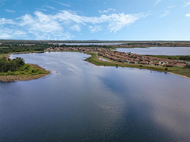 634 Hart Lake Dr, Winter Haven, FL 33884