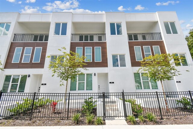 121 E Warren Ave Unit 1, Tampa, FL 33602 - view of building exterior