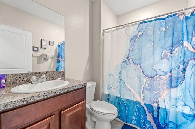 6708 Hazelnut Spice Dr, Ruskin, FL 33573 - bathroom featuring toilet, a shower with shower curtain, and vanity
